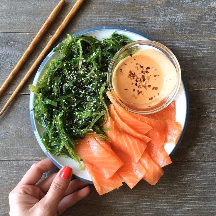 What goes with salmon sashimi?