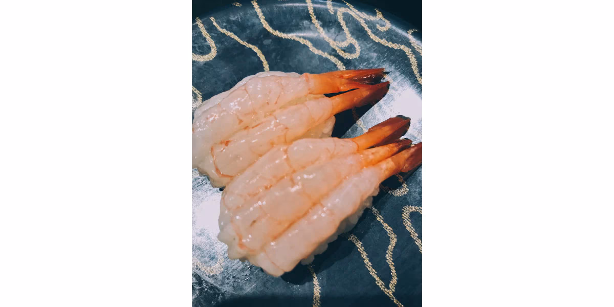 Is shrimp sashimi raw?