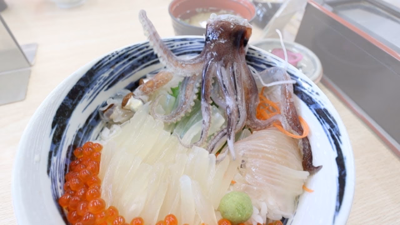 Can you eat moving squid?