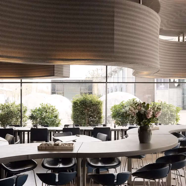 Hvor mange restauranter har Sticks n Sushi?