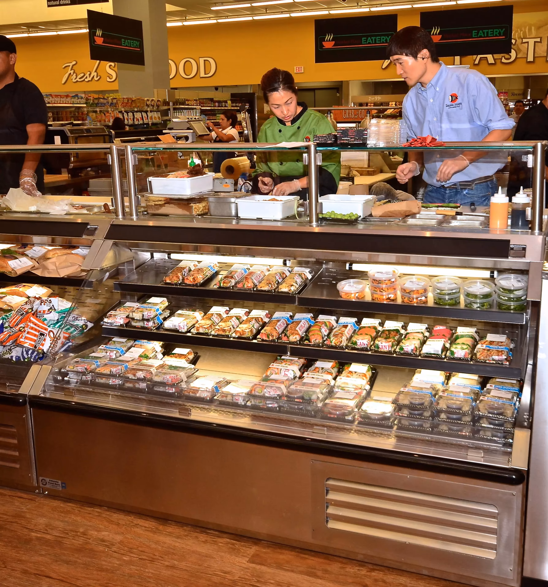 How to properly store sushi in the fridge?